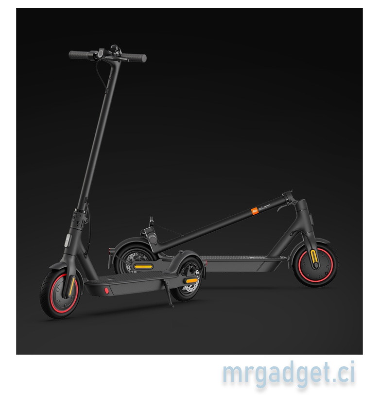 Trottinette électrique Xiaomi Electric Scooter 4 Pro 2nd Gen Noir avec clignotants Vitesse jusqu'à 25 km/h